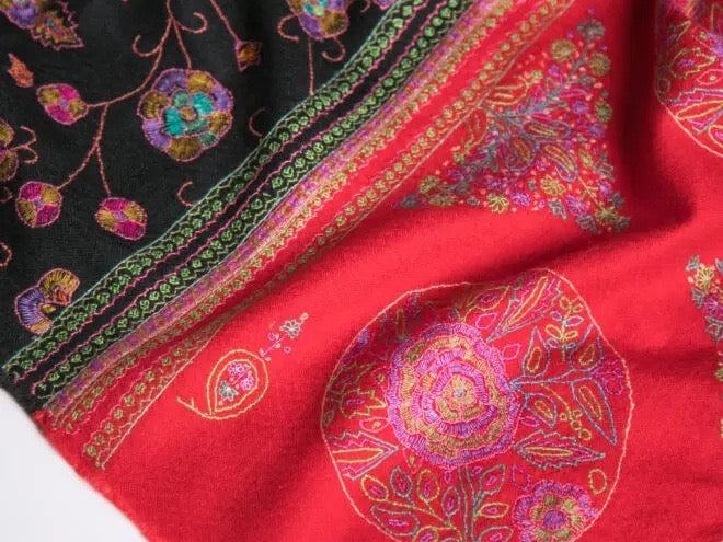 パシュミナショール・ストールの刺繍の魅力